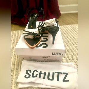 Schutz Abby Mid Heel